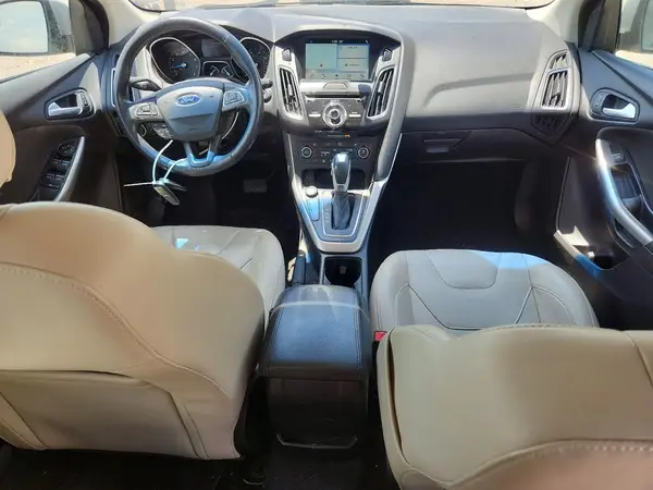 1FADP3N28HL272434 2017 FORD FOCUS - Image 8