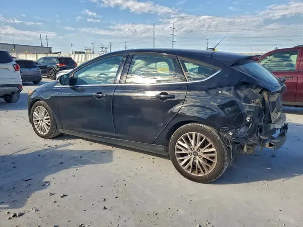 1FADP3N28HL275575 2017 FORD FOCUS - Image 2