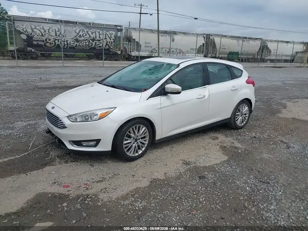 1FADP3N28HL305738 2017 FORD FOCUS - Image 2