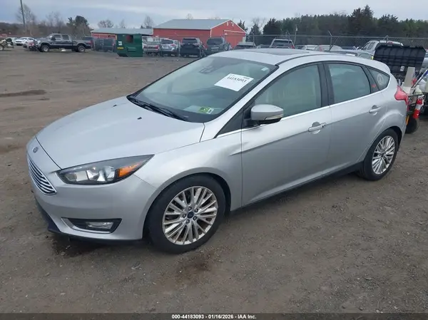 1FADP3N28HL333927 2017 FORD FOCUS - Image 2