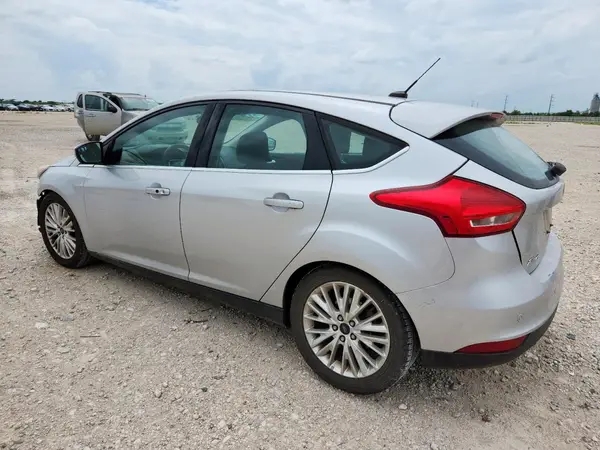 1FADP3N28HL346418 2017 FORD FOCUS - Image 2