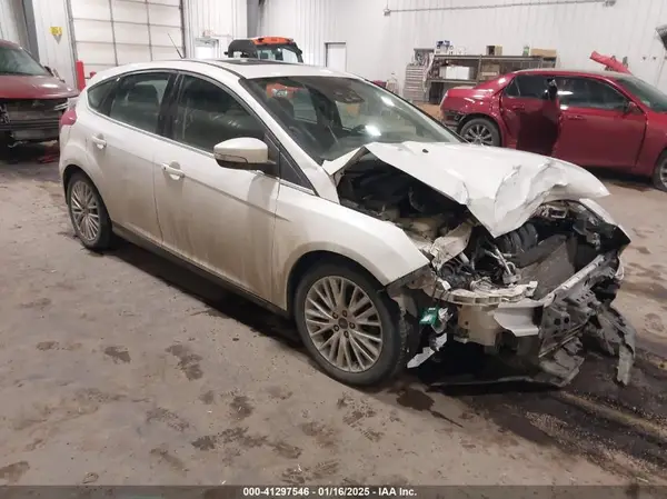 1FADP3N28HL347942 2017 FORD FOCUS - Image 1