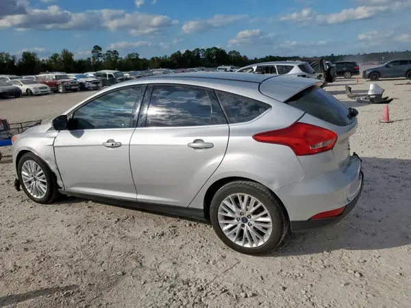 1FADP3N28JL229489 2018 FORD FOCUS - Image 2