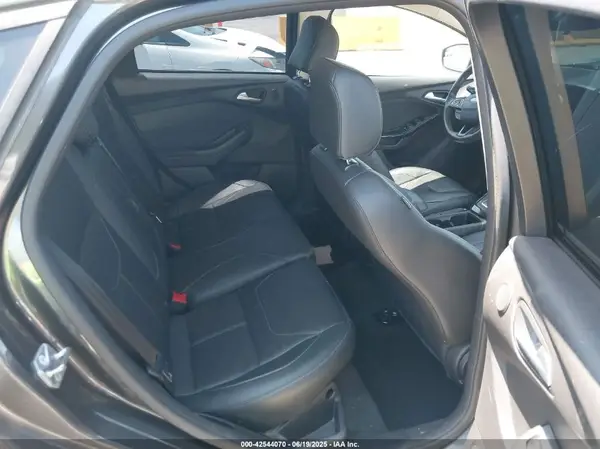 1FADP3N28JL232120 2018 FORD FOCUS - Image 8