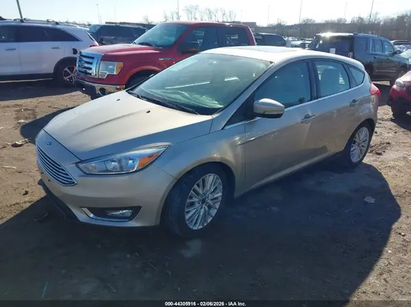 1FADP3N28JL271872 2018 FORD FOCUS - Image 2