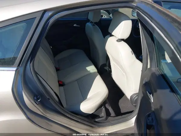 1FADP3N28JL271872 2018 FORD FOCUS - Image 8