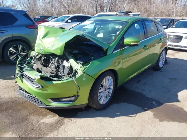 1FADP3N28JL272004 2018 FORD FOCUS - Image 2