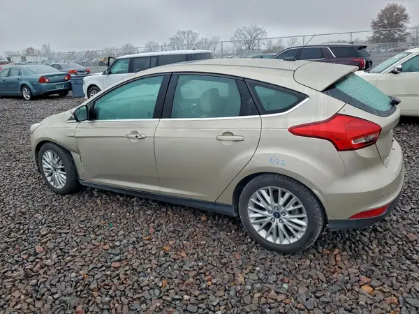 1FADP3N28JL273251 2018 FORD FOCUS - Image 2
