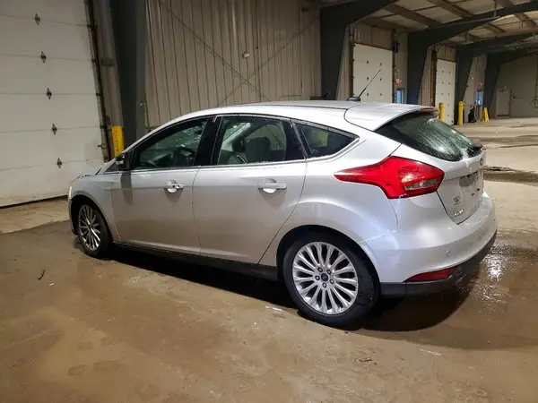 1FADP3N28JL279454 2018 FORD FOCUS - Image 2