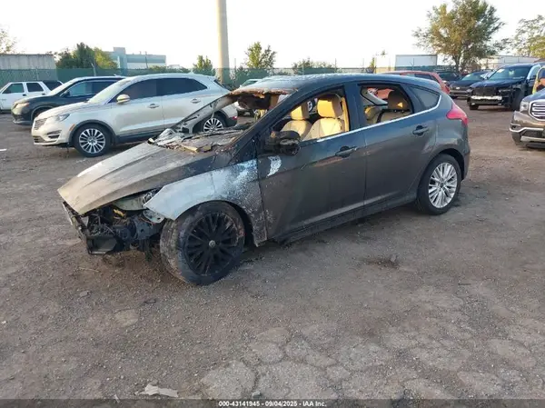 1FADP3N28JL294715 2018 FORD FOCUS - Image 2