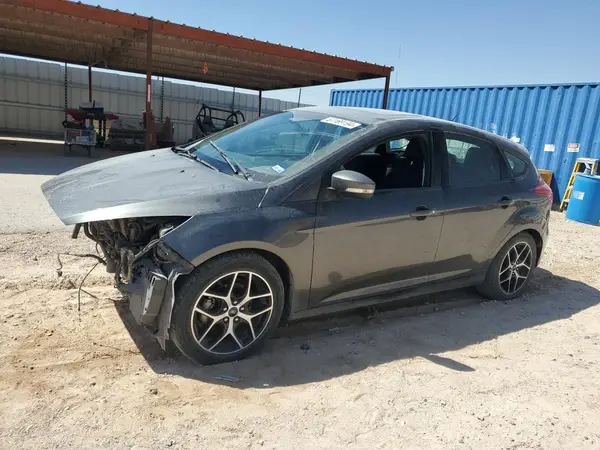 1FADP3N28JL302412 2018 FORD FOCUS - Image 1