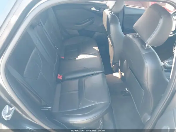 1FADP3N28JL325672 2018 FORD FOCUS - Image 8