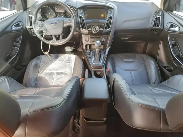 1FADP3N29GL256970 2016 FORD FOCUS - Image 8