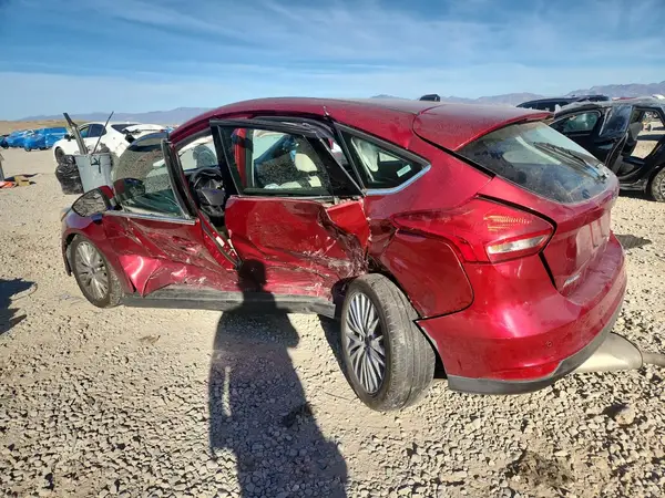 1FADP3N29GL290536 2016 FORD FOCUS - Image 2