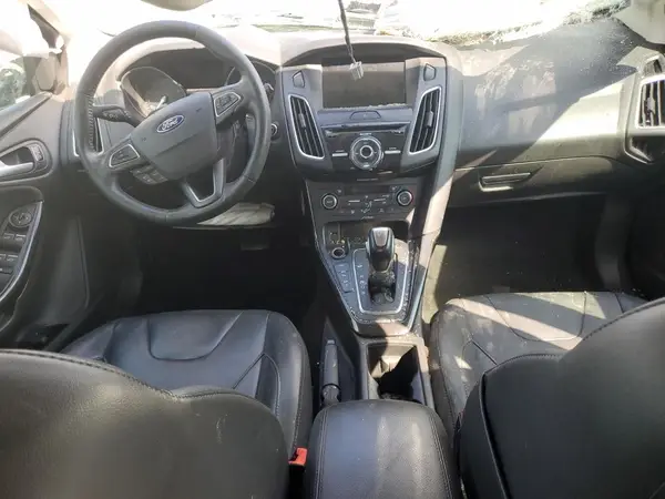 1FADP3N29GL303527 2016 FORD FOCUS - Image 8