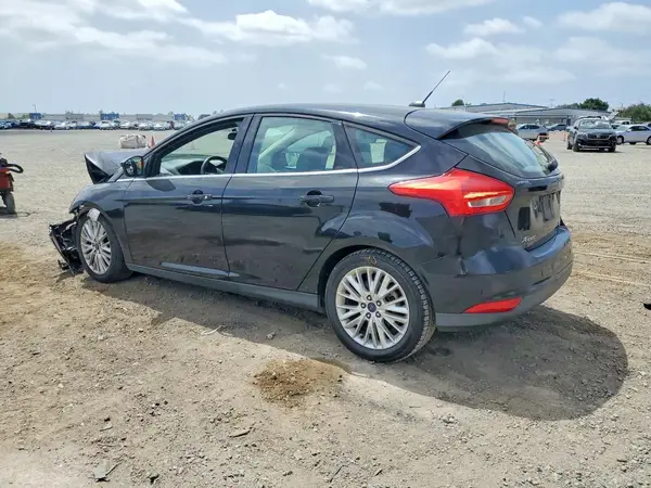 1FADP3N29GL318450 2016 FORD FOCUS - Image 2