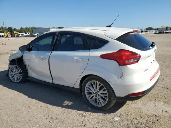 1FADP3N29GL321266 2016 FORD FOCUS - Image 2