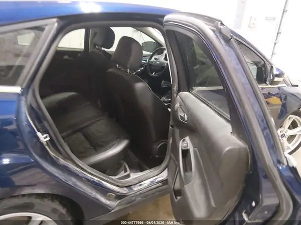 1FADP3N29GL367700 2016 FORD FOCUS - Image 8
