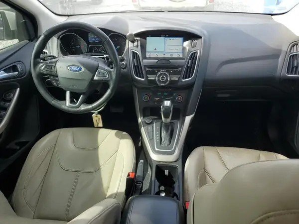 1FADP3N29HL208225 2017 FORD FOCUS - Image 8