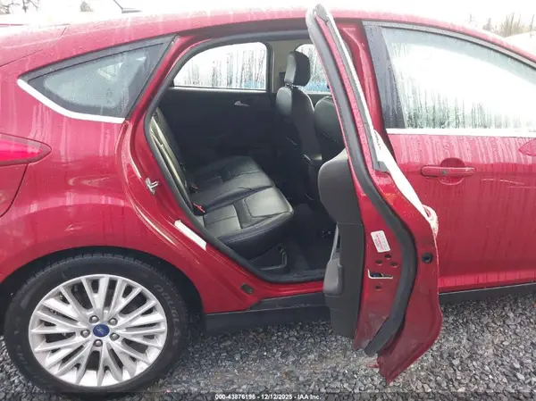 1FADP3N29HL272572 2017 FORD FOCUS - Image 8