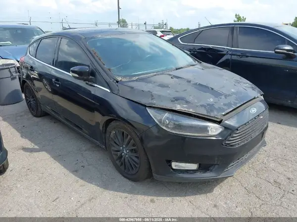 1FADP3N29HL313301 2017 FORD FOCUS - Image 1