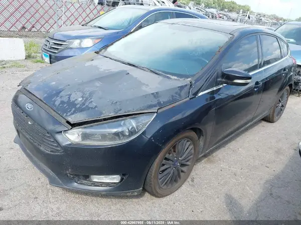 1FADP3N29HL313301 2017 FORD FOCUS - Image 2