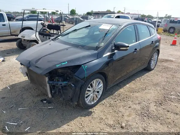 1FADP3N29HL319759 2017 FORD FOCUS - Image 2