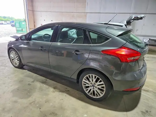 1FADP3N29JL232899 2018 FORD FOCUS - Image 2