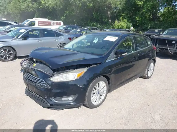 1FADP3N29JL239643 2018 FORD FOCUS - Image 2