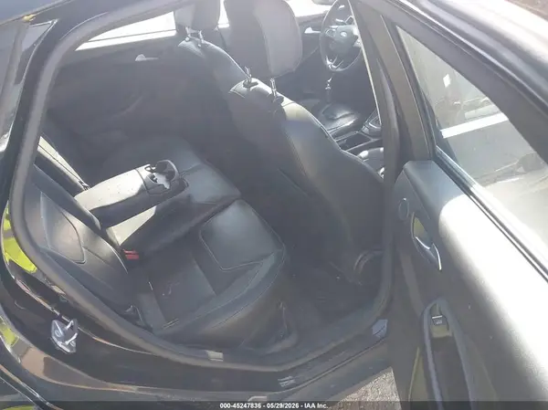 1FADP3N29JL239643 2018 FORD FOCUS - Image 8