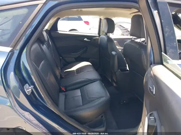 1FADP3N29JL247516 2018 FORD FOCUS - Image 8