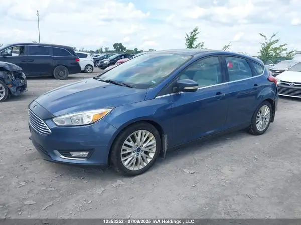 1FADP3N29JL263067 2018 FORD FOCUS - Image 2