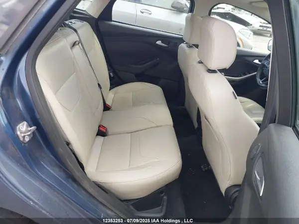 1FADP3N29JL263067 2018 FORD FOCUS - Image 8