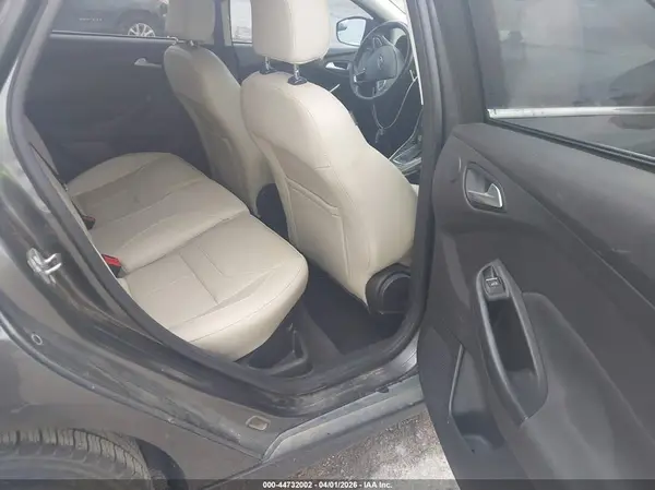 1FADP3N29JL273209 2018 FORD FOCUS - Image 8