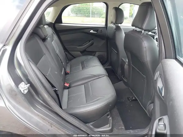 1FADP3N29JL306404 2018 FORD FOCUS - Image 8