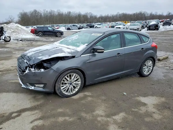 1FADP3N29JL323834 2018 FORD FOCUS - Image 1