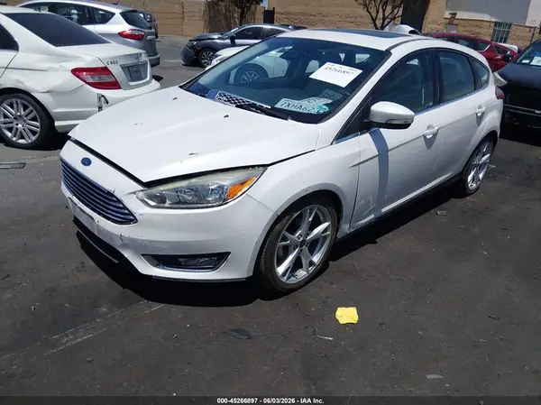1FADP3N2XGL387843 2016 FORD FOCUS - Image 2