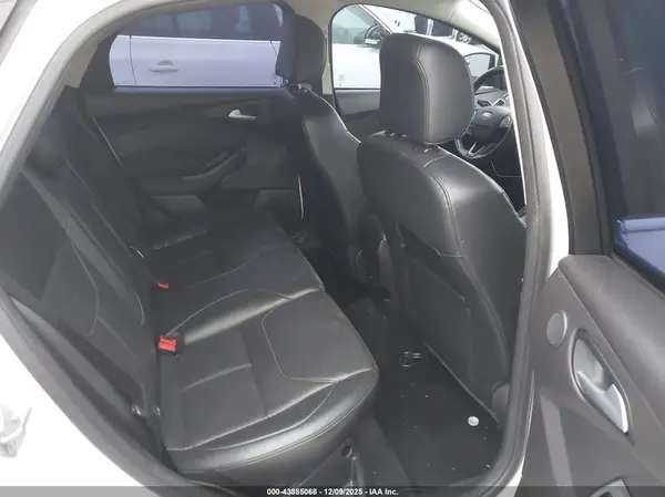 1FADP3N2XHL239192 2017 FORD FOCUS - Image 8