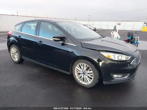 1FADP3N2XHL258549 2017 FORD FOCUS - Image 1