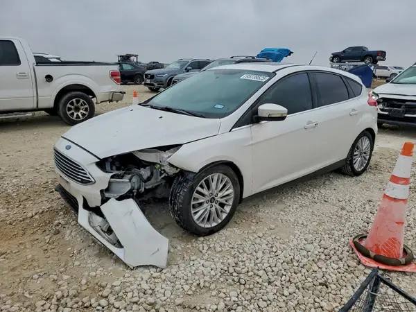 1FADP3N2XHL272578 2017 FORD FOCUS - Image 1