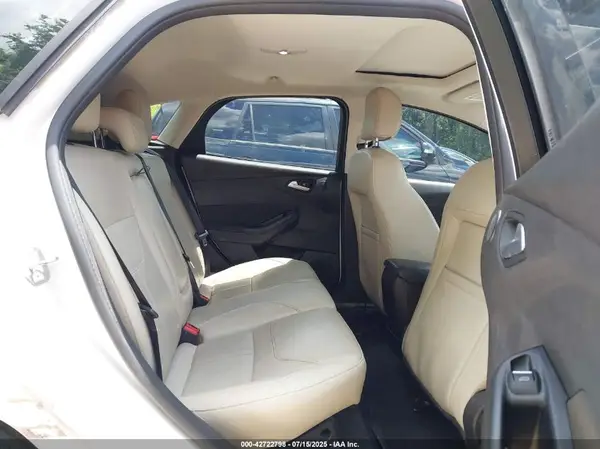 1FADP3N2XHL288344 2017 FORD FOCUS - Image 8