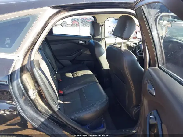 1FADP3N2XHL291549 2017 FORD FOCUS - Image 8