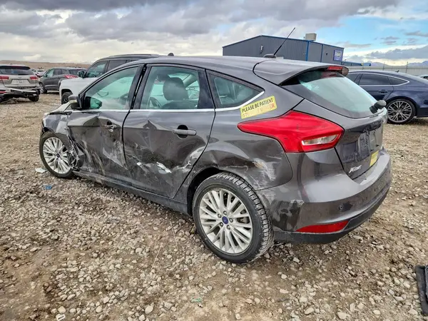 1FADP3N2XHL343049 2017 FORD FOCUS - Image 2