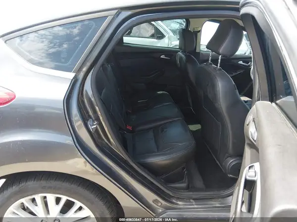 1FADP3N2XJL224228 2018 FORD FOCUS - Image 8