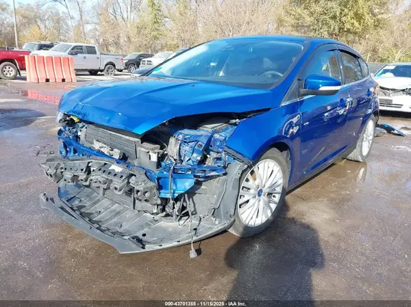 1FADP3N2XJL229977 2018 FORD FOCUS - Image 2
