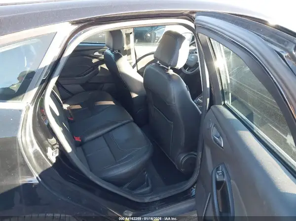 1FADP3N2XJL273199 2018 FORD FOCUS - Image 8