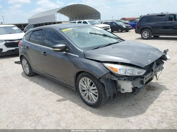1FADP3N2XJL289712 2018 FORD FOCUS - Image 1
