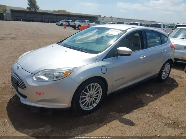 1FADP3R40GL306442 2016 FORD FOCUS - Image 2