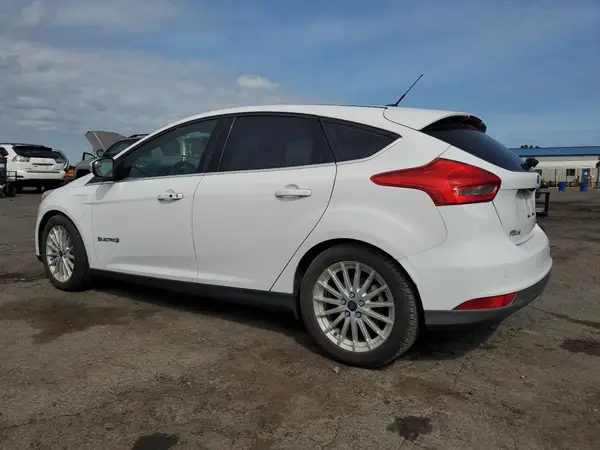 1FADP3R40HL224437 2017 FORD FOCUS - Image 2