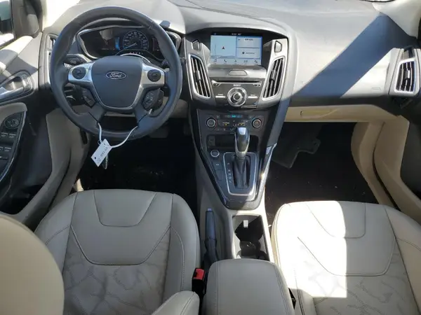 1FADP3R40HL261827 2017 FORD FOCUS - Image 8